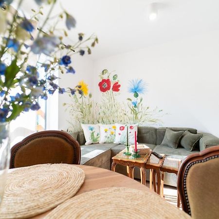 Cztery Pory Roku Apartment Wiele Bagian luar foto