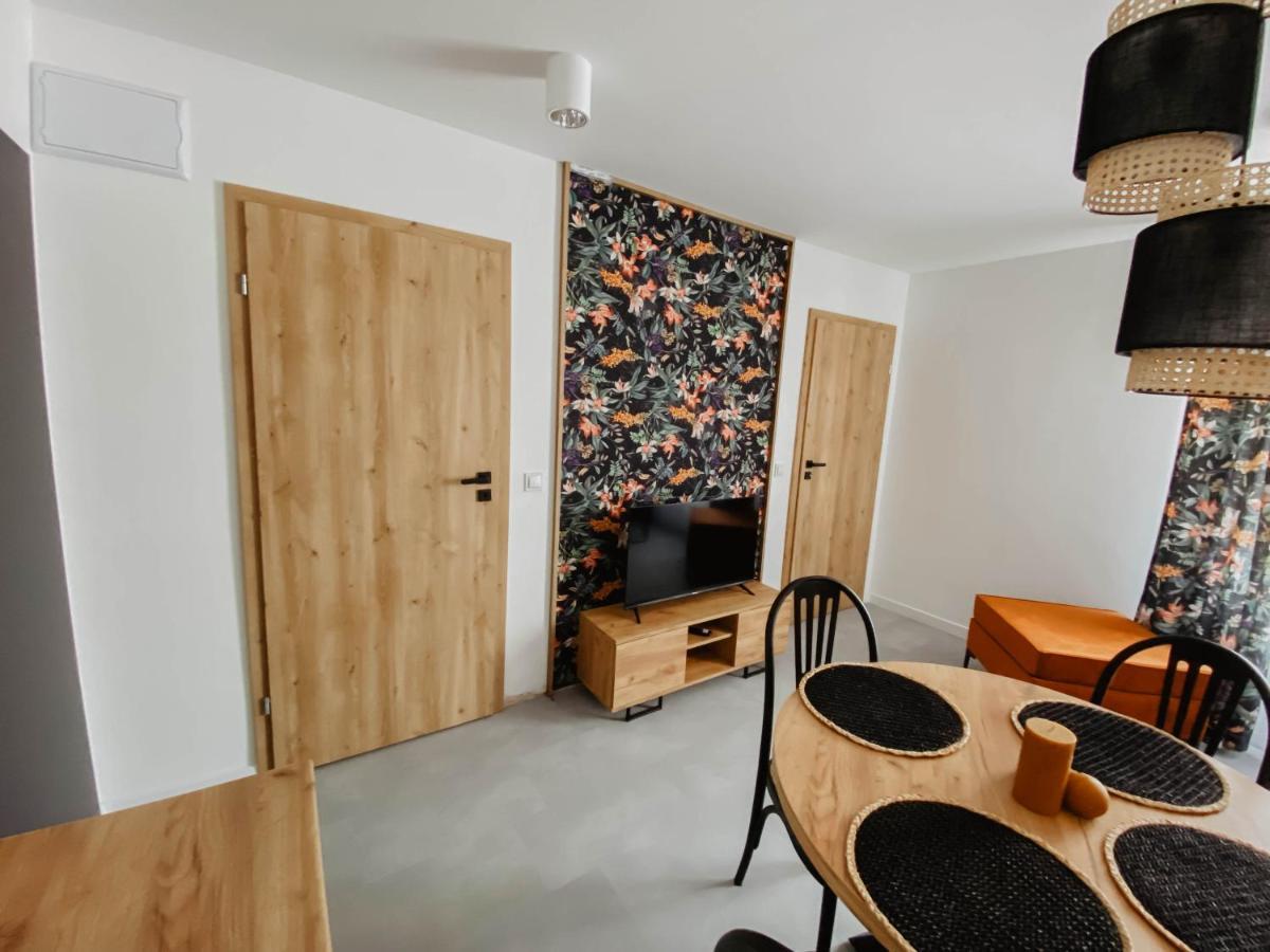 Cztery Pory Roku Apartment Wiele Bagian luar foto