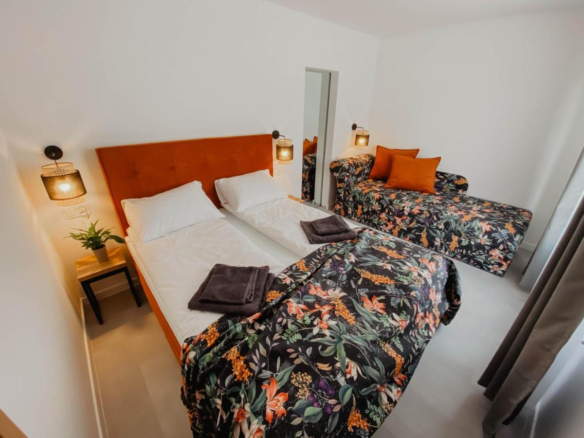 Cztery Pory Roku Apartment Wiele Bagian luar foto