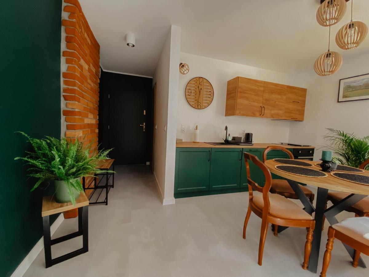 Cztery Pory Roku Apartment Wiele Bagian luar foto