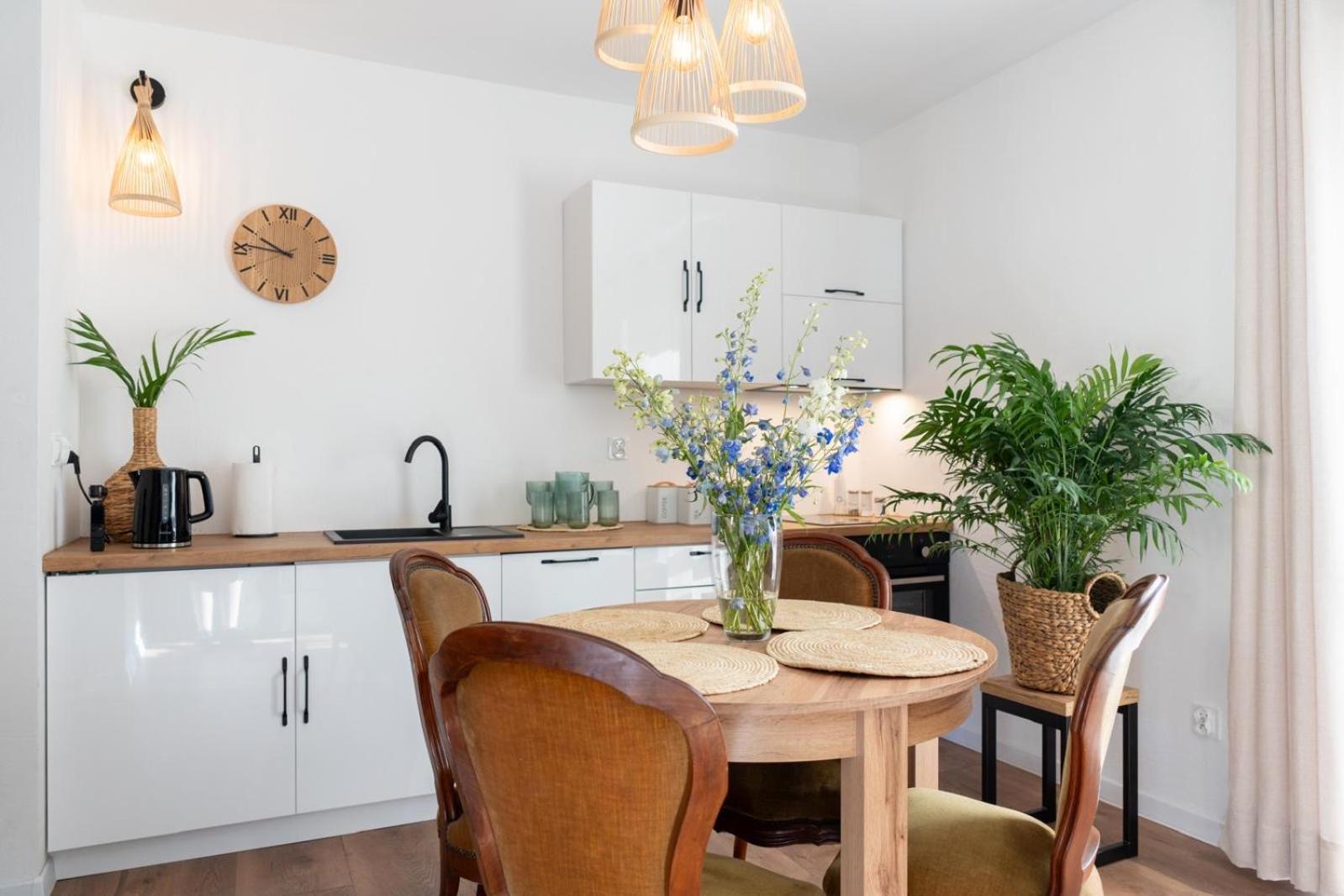 Cztery Pory Roku Apartment Wiele Bagian luar foto