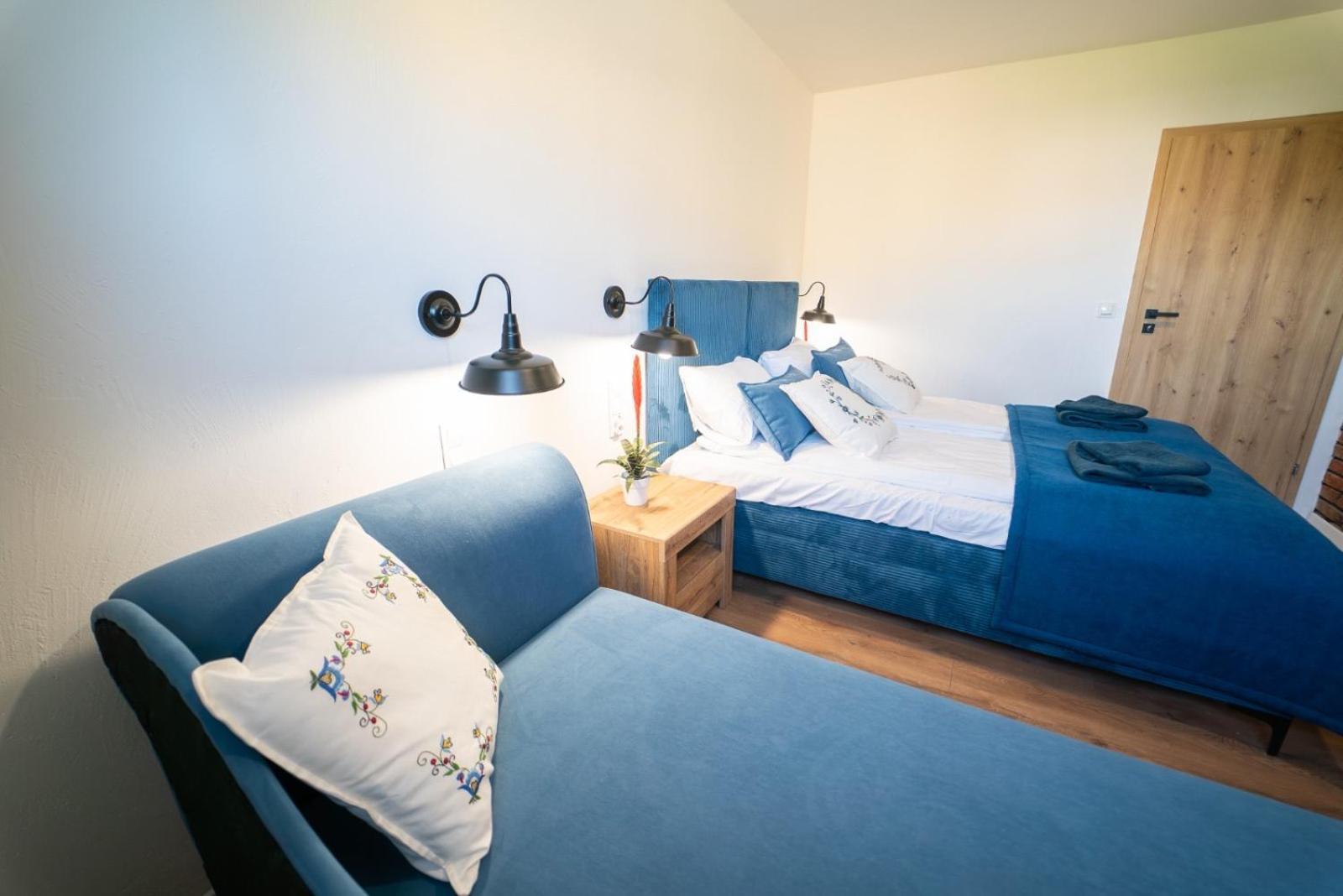 Cztery Pory Roku Apartment Wiele Bagian luar foto